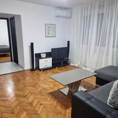 Central Apartament Apartment *